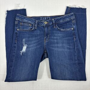 Zara Basic Denim Z1975 Women's‎ Size 6 Jeans Distressed Raw Hem Gently Used